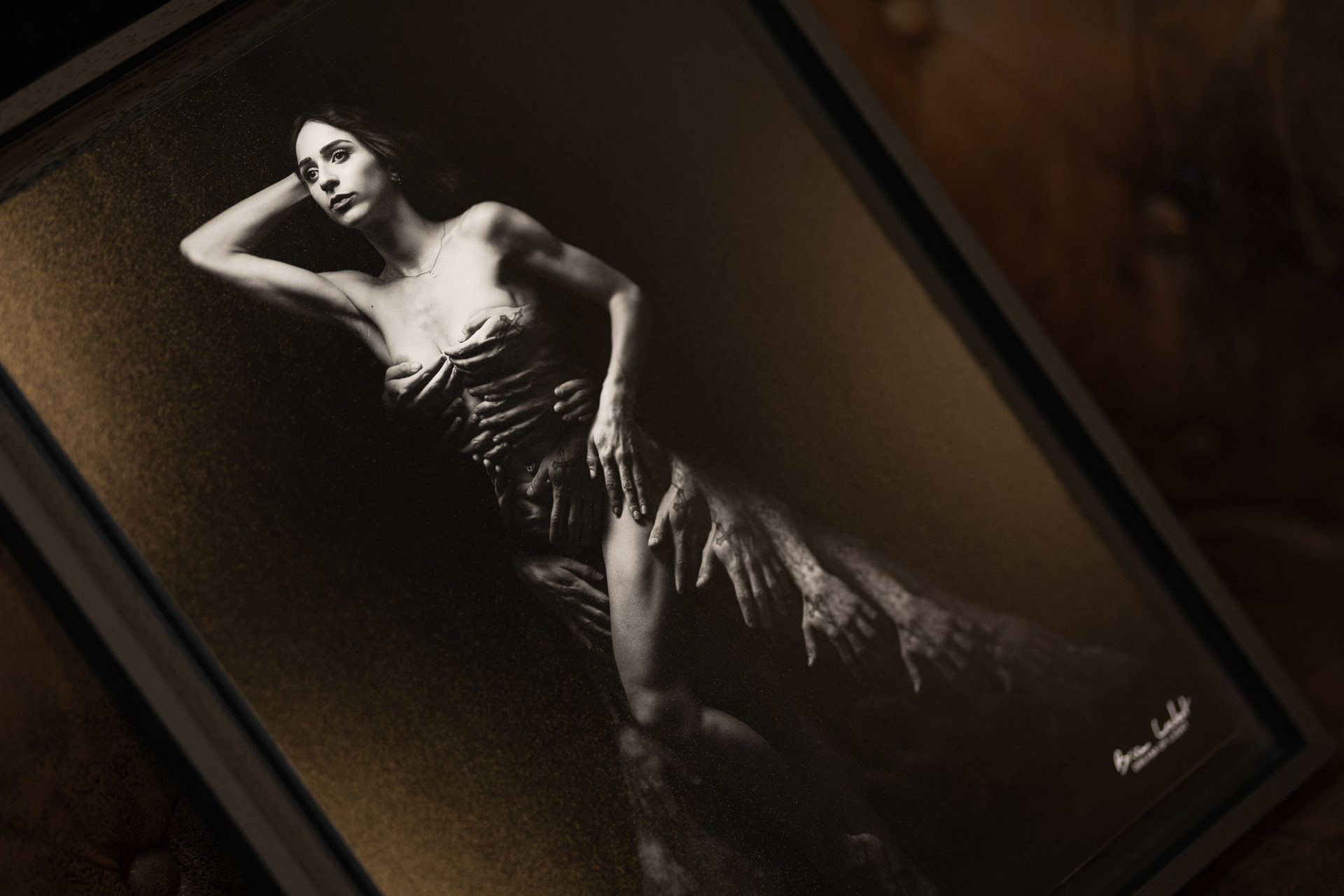 robe-mains-lola-art-dreamuplight-001-3000