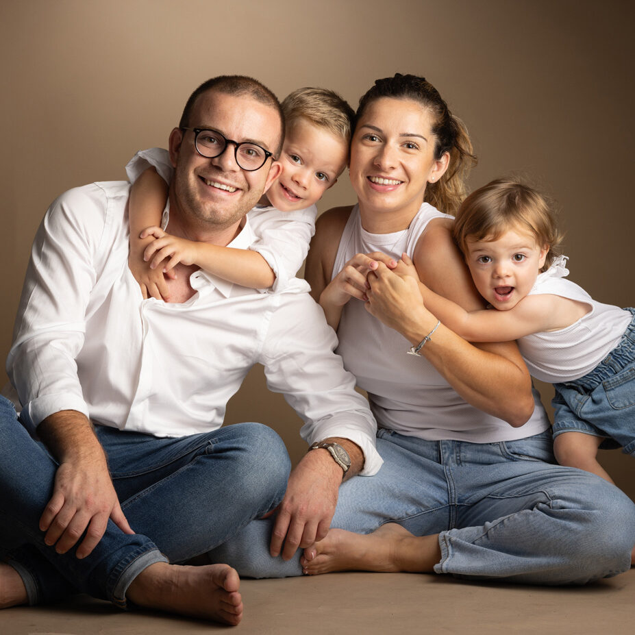 séance photo famille saint etienne studio